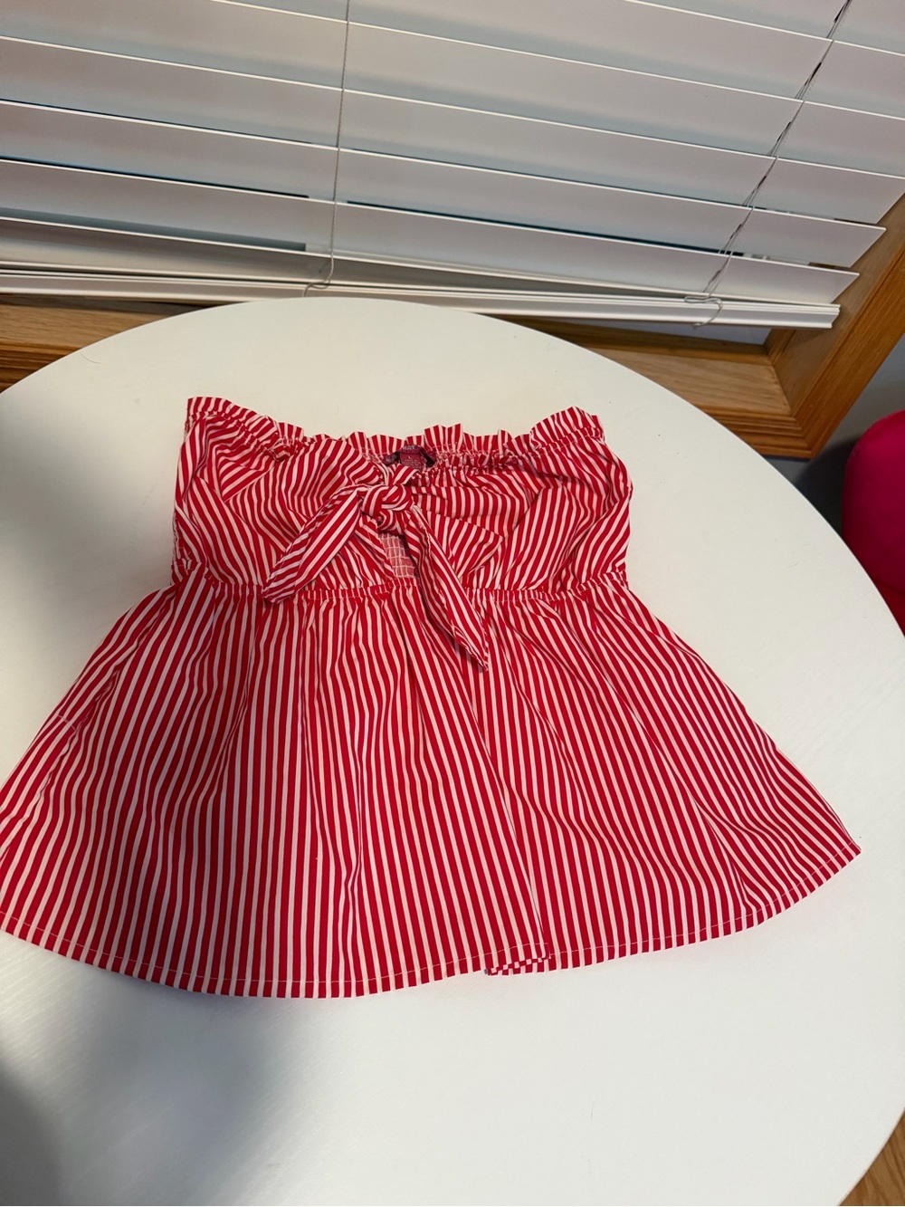 Y2K Who’s that Girl Red and White Striped Keyhole Top - Size Large